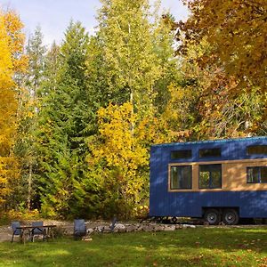 Slocan Modern Private Tiny House In The Forest Exterior photo