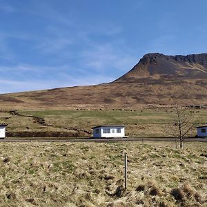 Brekkukot Cottages, Bloenduos بلونديوس Exterior photo