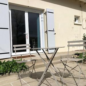 فيلا Gabae, Gite Les Volets Gris, 3 Personnes, Jardin Et Piscine Puyravault  Exterior photo