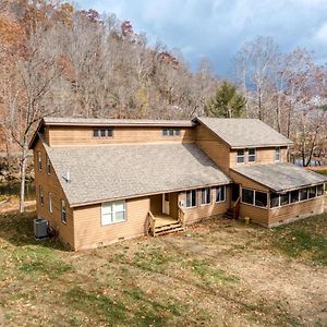 Pearisburg Newly Remodeled 4Br Lodge On Wolf Creek Exterior photo