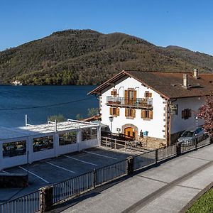 فندق Hostal Etxeberri Eugi Exterior photo