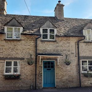 Luckington Cotswold Cottage Bed & Breakfast Exterior photo