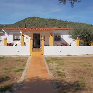 جيريز دي لوس كاباليروس Casa Rural Los Naranjo Exterior photo