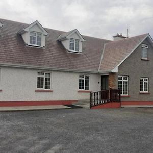 فيلا Spacious 6 Bed House 10 Minutes From Knock Airport Ballaghaderreen Exterior photo