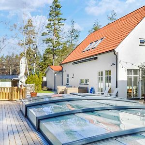 Kummelnäs Lovely Home In Saltsj-Boo With Kitchen Exterior photo