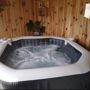 فيلا Maison Calme Avec Jacuzzi Privatif Hure Exterior photo