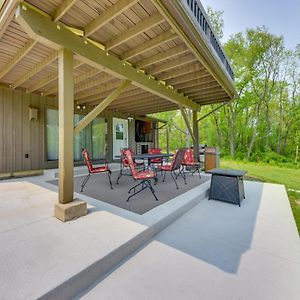 Twin Lakes Wisconsin Vacation Rental Retreat With Deck Exterior photo