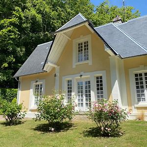 فيلا La Maison Du Gardien, Chateau De Lavenue Pierrefitte-en-Auge Exterior photo