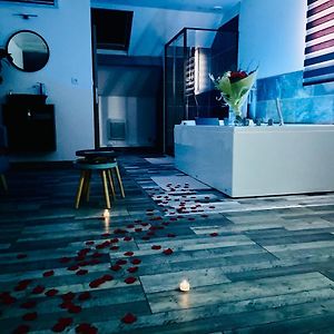 Tigy La Bulle De Romance - Love Room Exterior photo