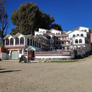 كوباكابانا Hotel Chasqui Del Sol Exterior photo