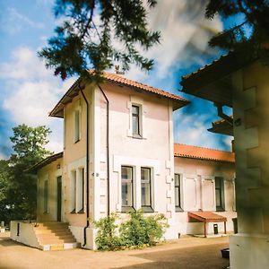 Villa Meretare تويلا Exterior photo