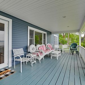 Lakefront Canandaigua Home With Dock And Kayak! كاناندياجو Exterior photo