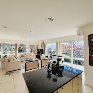 Yarralumla Sunny&Open&Comfy 3B&2B Home Near By A Lake And Shopping Centre Exterior photo