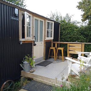 فندق Mr Hares Shepherd Hut Mellis Exterior photo