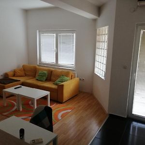 One Bedroom Apartment-Centar كافادارشي Exterior photo