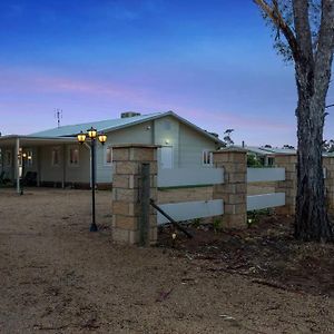 فيلا The Murray River Weekender Ulupna West Exterior photo