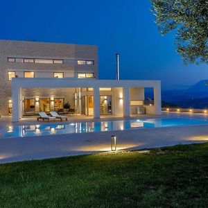 Athanatoi Luxurious 6- Bed Private Villa In Heraklion Crete Exterior photo