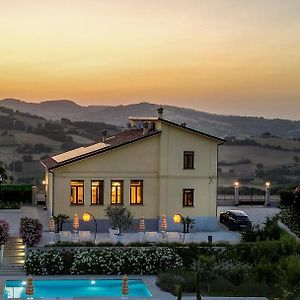 شقة Vecchi Maestri Bed & Breakfast Arcevia Exterior photo