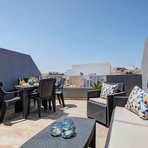 Marsa Few Minutes From Valletta Modern 2-Bd Roof Top Apartment Exterior photo