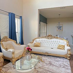 جراند براري، تكساس Kings And Queens Luxury Home Exterior photo