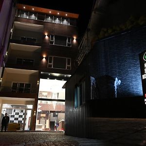 Hotel Singla Residency كانجرا Exterior photo