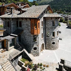 Grey Castle Garni&Suite بونتي دي لينيو Exterior photo