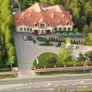 Maxima Hotel Wolanów Exterior photo