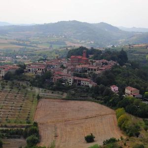 مبيت وإفطار Olivola La Casa Dei Limoni Exterior photo