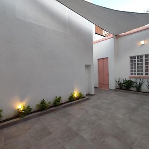 شقة ليون  في Casa Reyna Exterior photo