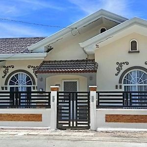 فيلا داويسفي Bohol Transient House Exterior photo