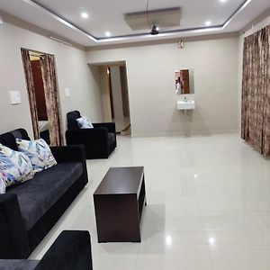 Rahul Guest House And Service Apartment فيساخاباتنام Exterior photo