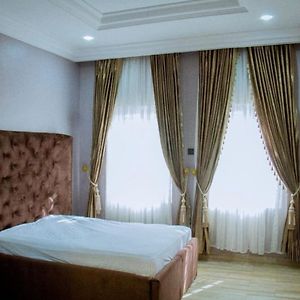 ليكى Remarkable 3-Bed Villa In Ajah Ogombo Exterior photo