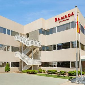 Ramada By Wyndham Madrid تريس كانتوس Exterior photo