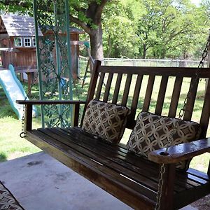 فيلا Blue Door Farmhouse Meeker Exterior photo