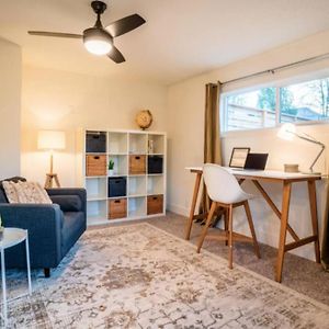 ردينغ، كاليفورنيا Newly Renovated, Modern And Cosy One Bedroom Condo With Full Kitchen And Lounge Exterior photo