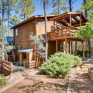 فيلا Pristine Pine Retreat With Deck And Outdoor Dining! Exterior photo