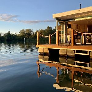 فندق Ahoiwerder Hausboot Havelzauber Fuehrerscheinfrei فيردر Exterior photo