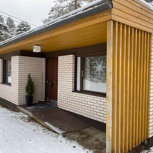 شقة Row House In Meltosjaervi Exterior photo