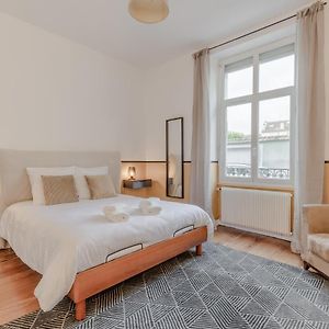 Appartement Spacieux Avec Cour Parfait Pour Famille Et Amis رانس Exterior photo