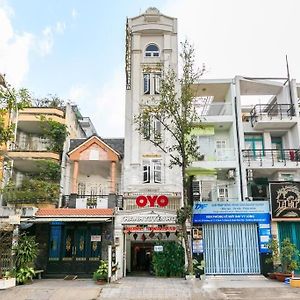 Thanh Tuyen Hotel - 27 Duong So 17, Q. Binh Tan - By Bay Luxury مدينة هوشي منه Exterior photo