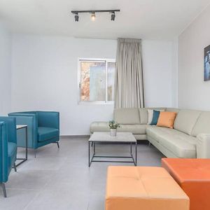 Vibe 305, Modern 2Bedroom Apartment In Awkar ضبية Exterior photo