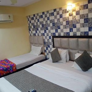 أحمد أباد Hotel Dream Inn Exterior photo