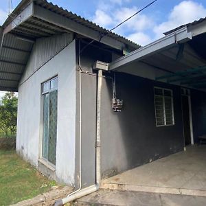 Tanjung Pagar Homestay 3 Bilik Tidur, 2 Bilik Air دونجون Exterior photo