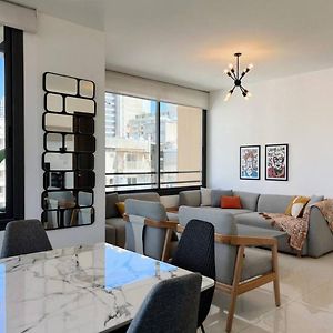 شقة Elevated 2Br Living In Hamra بيروت Exterior photo