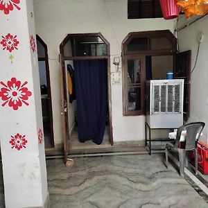 شقة Divisha Pg House Sharing Beds Only For Boys بريلي Exterior photo