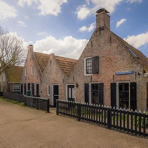 فيلا Huize Moddergat! Sleeping On The Wadden Sea. Exterior photo