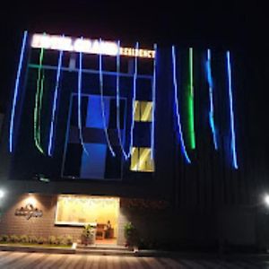 Hotel Grand Residency , Kolegaon دايف Exterior photo