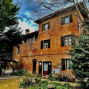 فيلا Agriturismo Olivazzi Quattordio Exterior photo