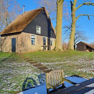 Hooge Zwaluwe Picturesque Holiday Home In Drimmelen With Garden Exterior photo