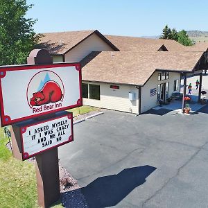 إنيس Red Bear Inn Exterior photo